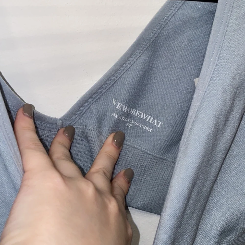 WeWoreWhat Light Blue Leggings - Picture 13 of 14